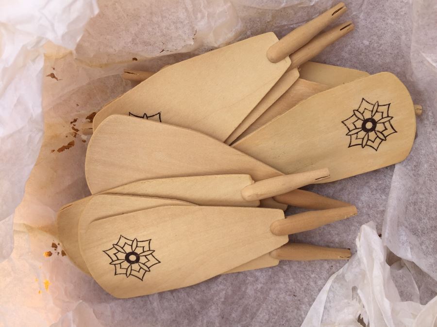 24' 4 Tier Wood Pyramid With Box [Photo 9]