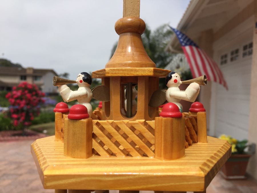 24' 4 Tier Wood Pyramid With Box [Photo 5]