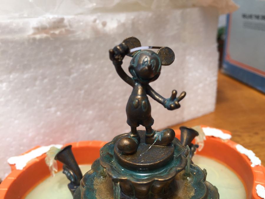 Pair Of DISNEY Decorations And Jim Shore Decoration [Photo 4]