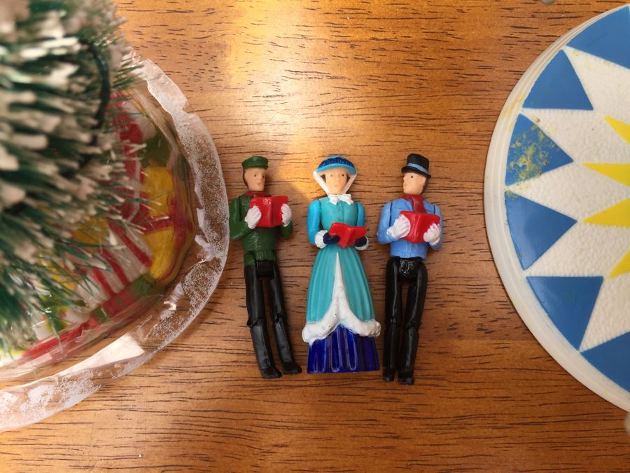 Pair Of DISNEY Decorations And Jim Shore Decoration [Photo 5]