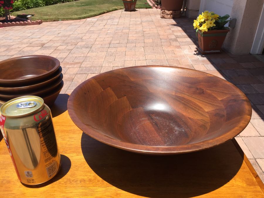 Walnut Wooden Salad Bowl Set, Glass Dome Cheese Plate And Wooden Chip & Dip Vegetable Server [Photo 8]