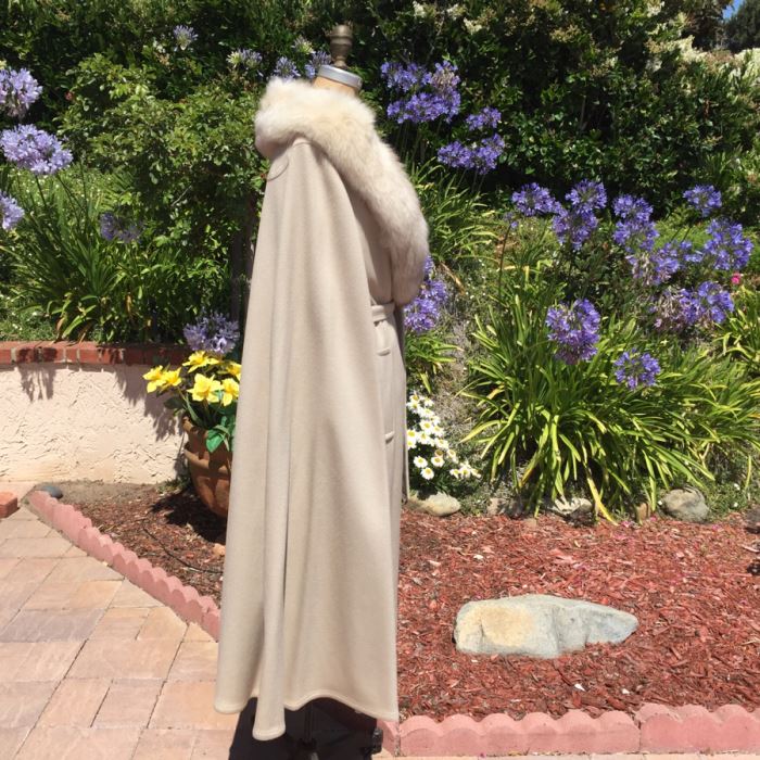 Vintage Gemini 100% Pure Wool Coat With Real Fur Collar [Photo 2]