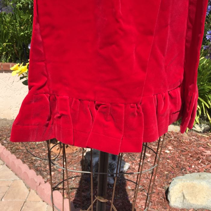 Girls Red Velvet Dress [Photo 4]