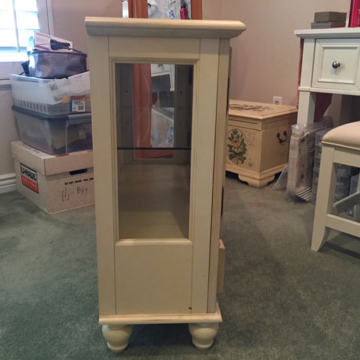 White Distressed Cabinet With Glass Window Doors 32'W X 12'D X 30'H [Photo 4]