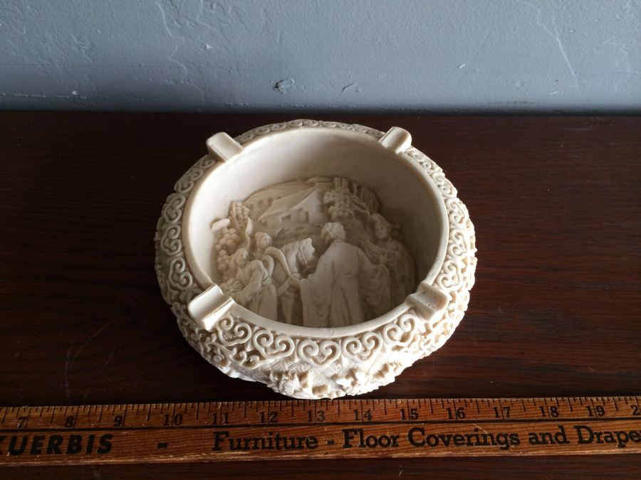 Ashtray - Resin