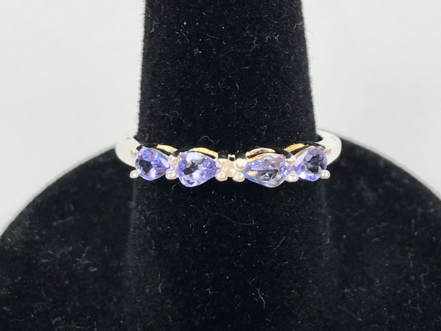 Sterling Silver Ring With Light Blue Purple Stones 1.6g Size 7