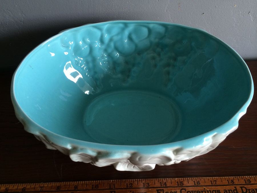 Large Calif Pottery Bowl with Grapes - Blue and White [Photo 2]