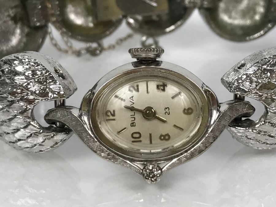 Ladies Vintage Bulova Watch 10K Rolled Gold Plate [Photo 3]