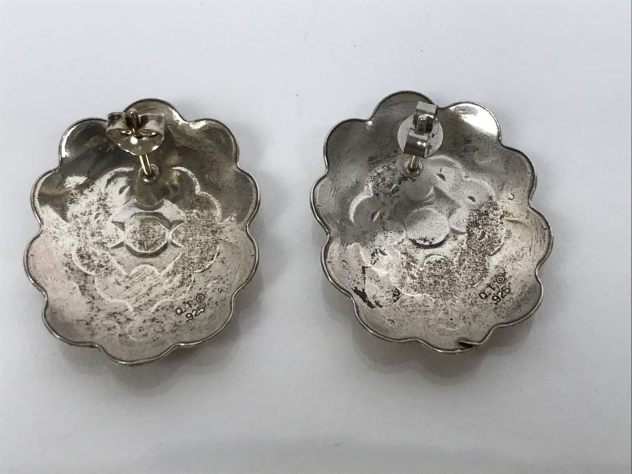 Sterling Silver And Coral Ring Signed AW Size 8 1/4 And Pair Of Sterling Silver Chased Earrings Signed Q.T. Total Weight 15.8g [Photo 23]