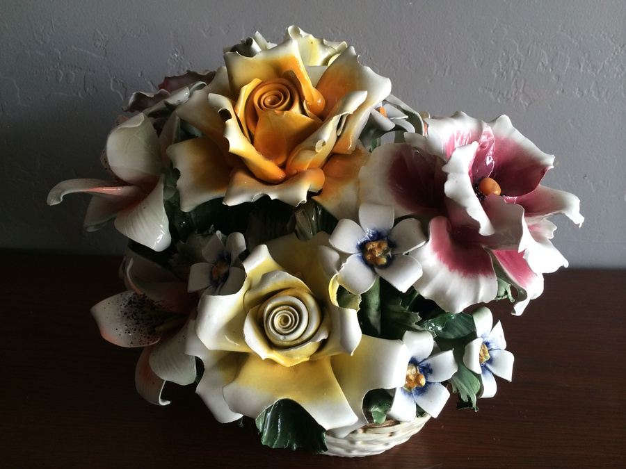 Large Floral Capodimonte Italy Centerpiece [Photo 6]