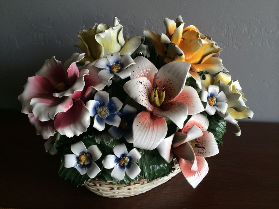 Large Floral Capodimonte Italy Centerpiece [Photo 5]