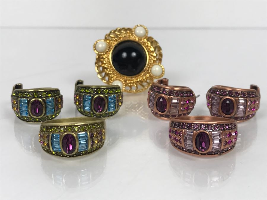 Costume Jewelry Lot With (3) Rings And Matching Earrings (2) Matching Rings Size 8 1/2 Gold Tone Ring Size 7 1/2 [Photo 1]
