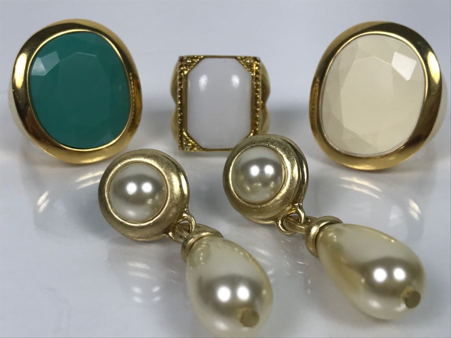 Costume Jewelry Lot With (3) Rings And Pair Of Earrings Ring Sizes 8 1/2 [Photo 2]