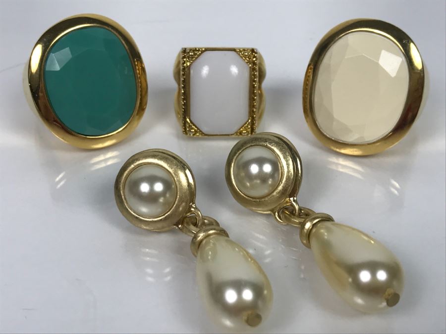 Costume Jewelry Lot With (3) Rings And Pair Of Earrings Ring Sizes 8 1/2 [Photo 1]