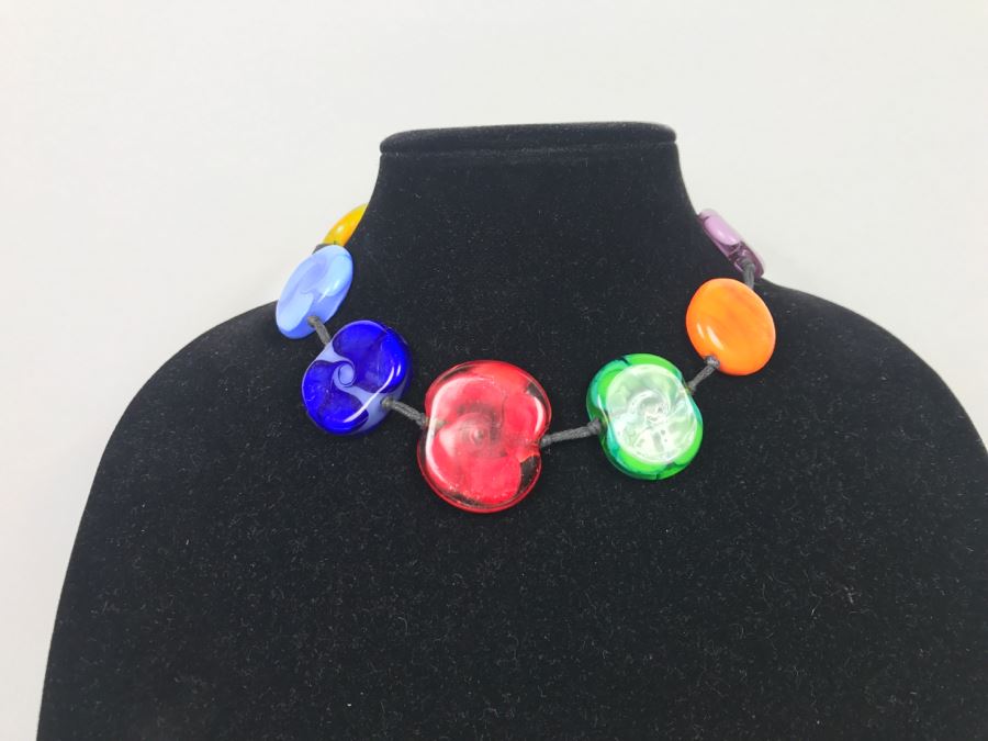 Colored Art Glass Necklace [Photo 2]