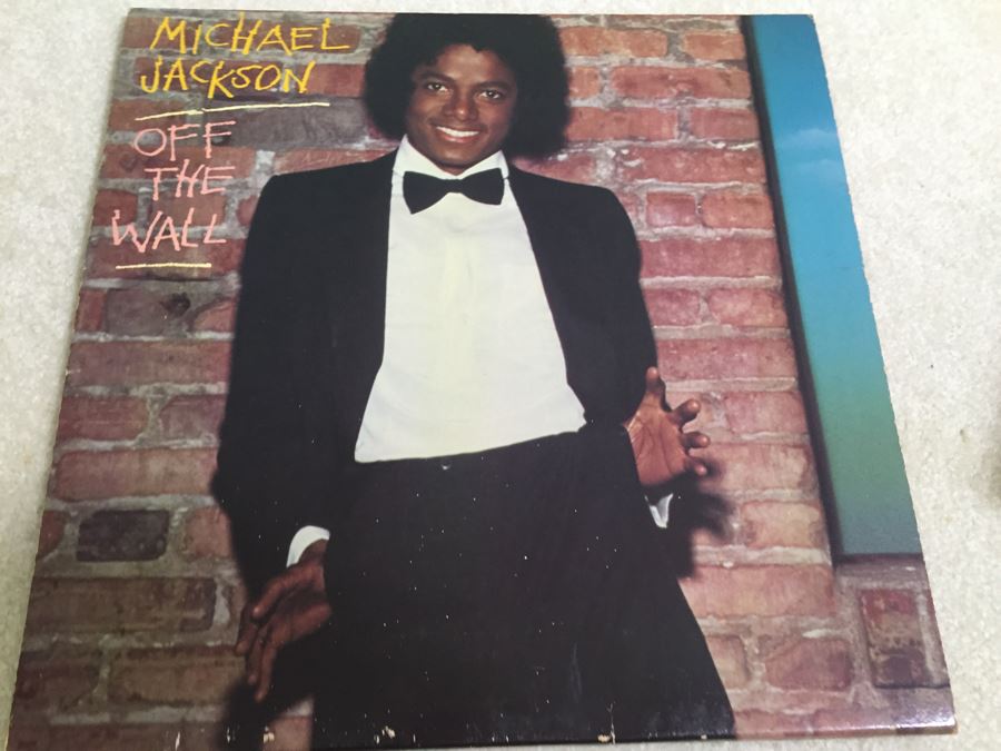Vinyl Record Collection Featuring Meet The Beatles, Signed Copy Of New Orleans Sweet Emma Jazz Band, Michael Jackson's Off The Wall, Bill Withers And More [Photo 9]