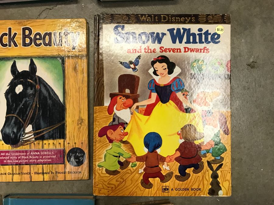JUST ADDED - Collection Of Children's Vintage Books [Photo 2]