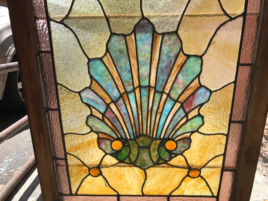Stunning Vintage Framed Stained Glass Shell Motif 28.5' X 41' [Photo 2]
