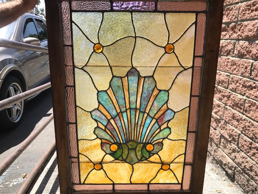 Stunning Vintage Framed Stained Glass Shell Motif 28.5' X 41' [Photo 4]