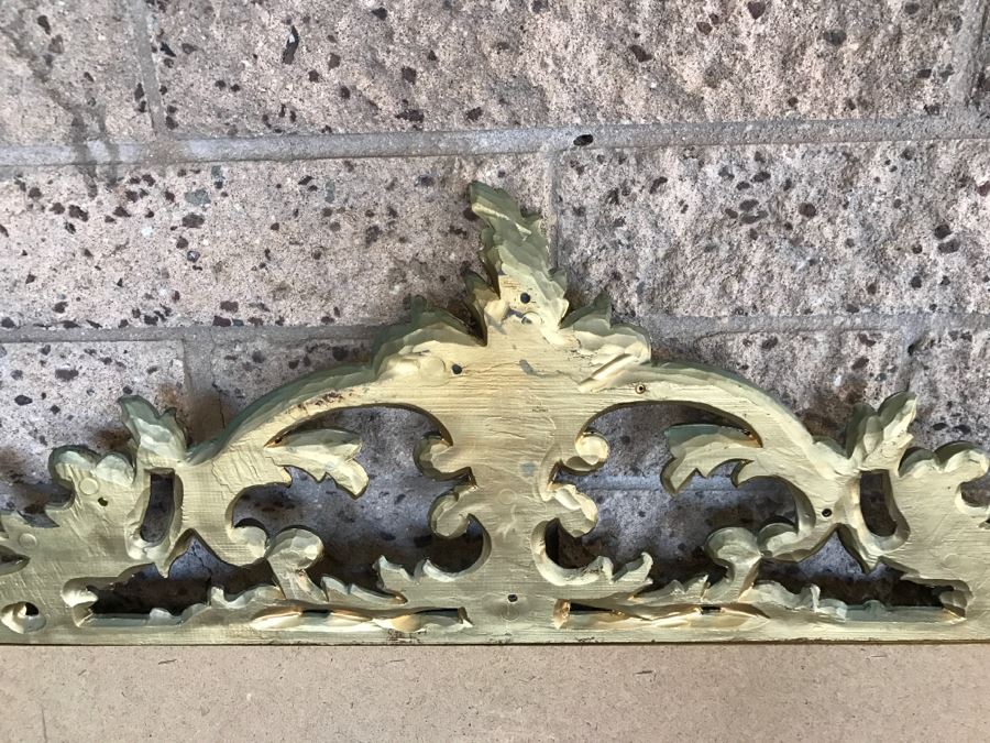 Stunning Gilt Wooden Beveled Glass Wall Mirror 36'W X 45'H [Photo 11]