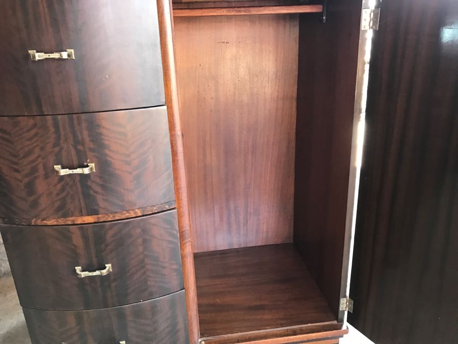 Art Deco Bedroom Set With Vanity And Bench, Dresser With Mirror, Gentleman's Dresser, Nightstand And Full Size Bed By Detroit Furniture Co [Photo 27]