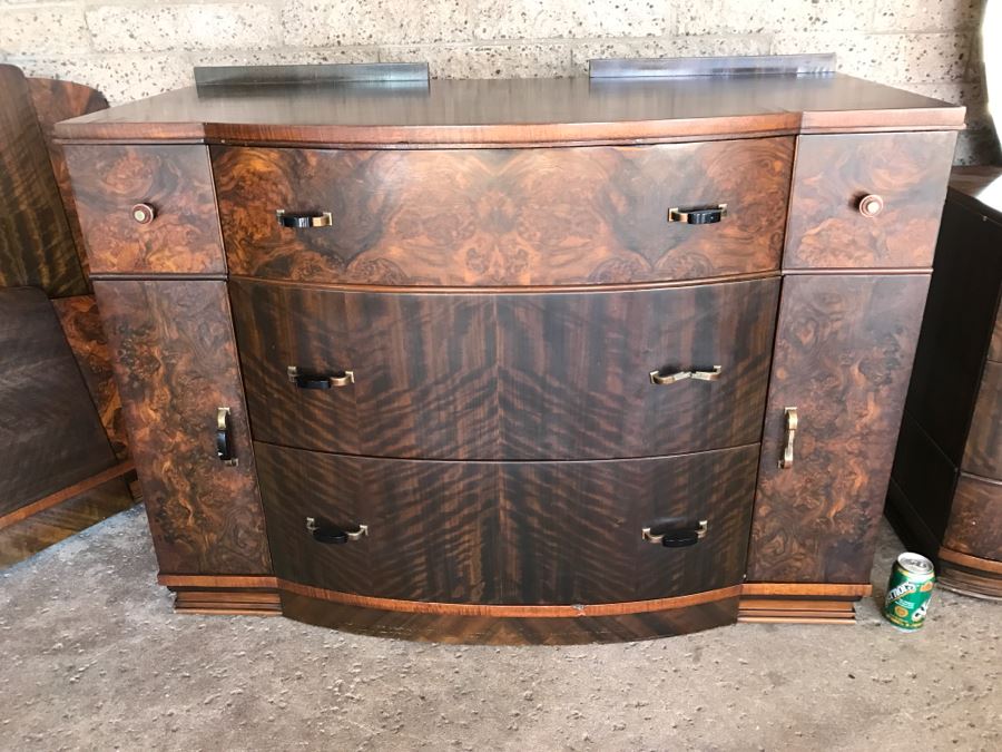 Art Deco Bedroom Set With Vanity And Bench, Dresser With Mirror, Gentleman's Dresser, Nightstand And Full Size Bed By Detroit Furniture Co [Photo 11]