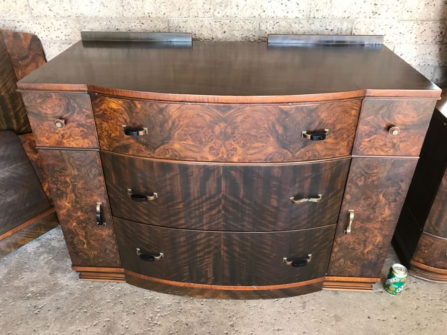 Art Deco Bedroom Set With Vanity And Bench, Dresser With Mirror, Gentleman's Dresser, Nightstand And Full Size Bed By Detroit Furniture Co [Photo 12]