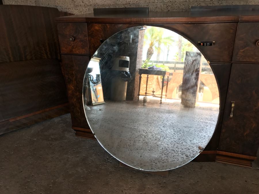 Art Deco Bedroom Set With Vanity And Bench, Dresser With Mirror, Gentleman's Dresser, Nightstand And Full Size Bed By Detroit Furniture Co [Photo 13]