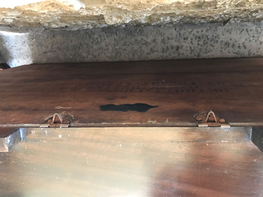 Art Deco Bedroom Set With Vanity And Bench, Dresser With Mirror, Gentleman's Dresser, Nightstand And Full Size Bed By Detroit Furniture Co [Photo 15]