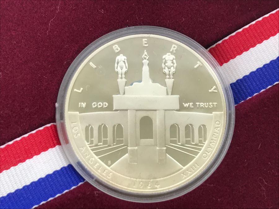 Pair Silver Coins From US 1984 Olympics [Photo 4]