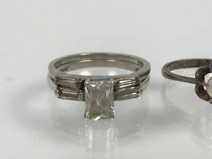 Set Of (3) Sterling Silver Rings One With Pearl 6.8g [Photo 2]