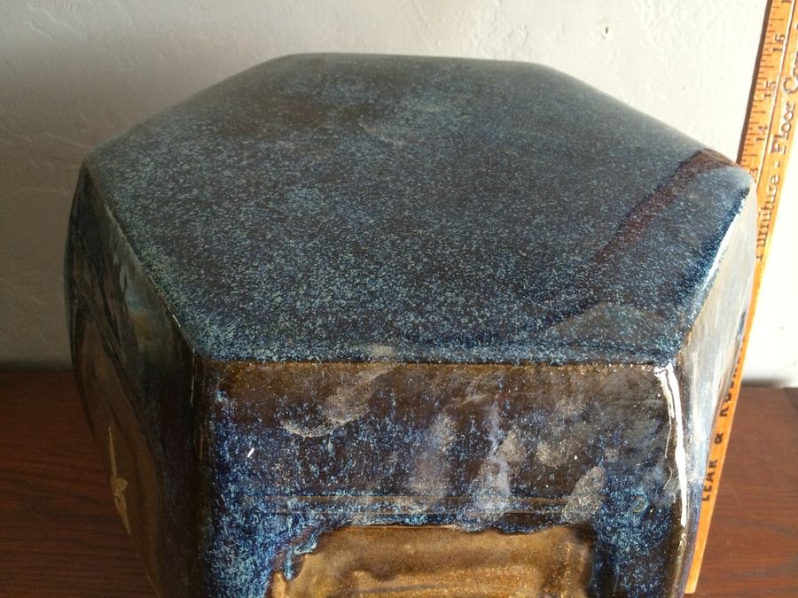 Glazed Art Pottery Stand [Photo 8]