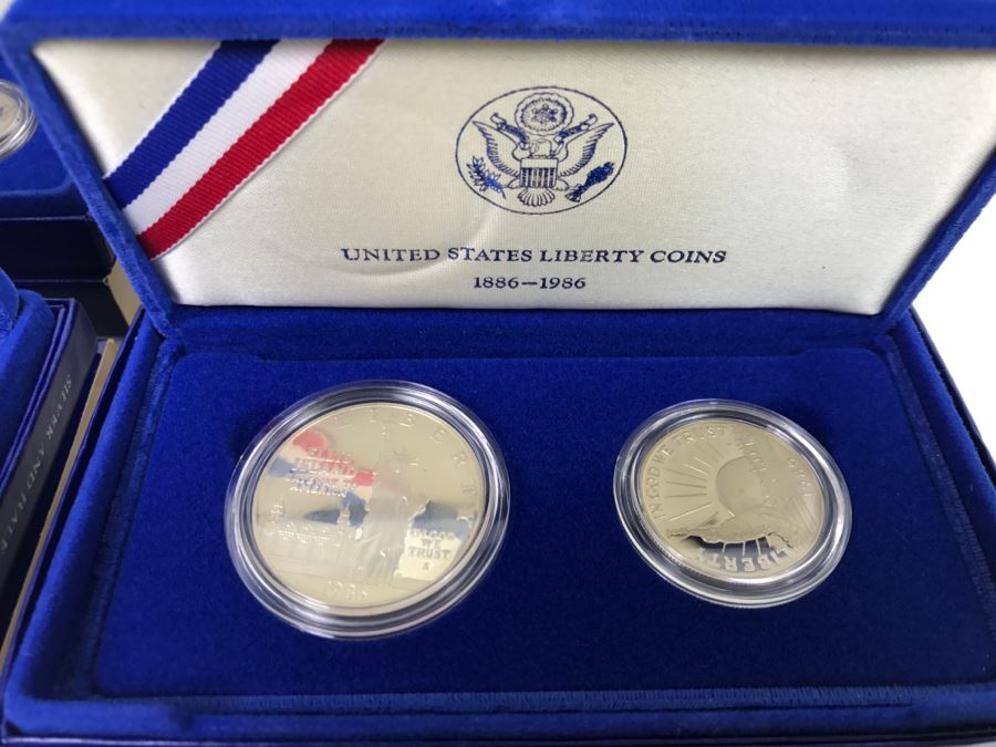 (5) 1986 US Liberty Coins Sets With Liberty Silver Dollar And Liberty Half Dollar [Photo 8]
