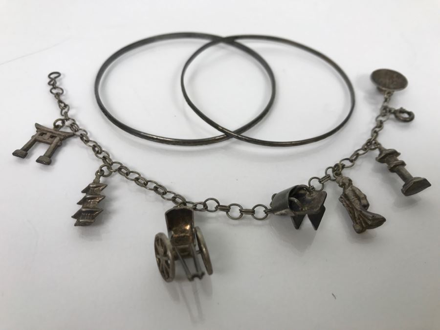 Chinese Sterling Silver Charm Bracelet With Pair Of Sterling Silver Bangle Bracelets 20.6g [Photo 3]