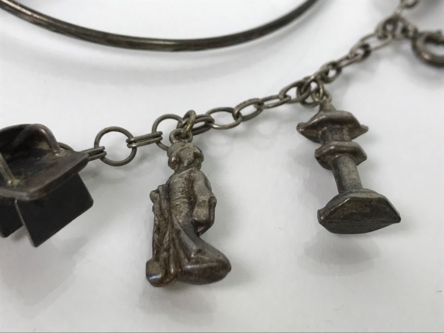 Chinese Sterling Silver Charm Bracelet With Pair Of Sterling Silver Bangle Bracelets 20.6g [Photo 9]