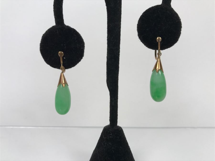 Vintage Pair Of 14K Gold Teardrop Jade Stone Earrings 5.9g FMV $200