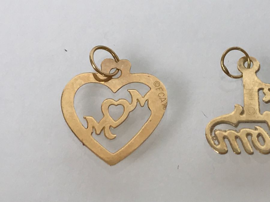 Pair Of 14K Yellow Gold Mom Pendants 0.5g [Photo 7]