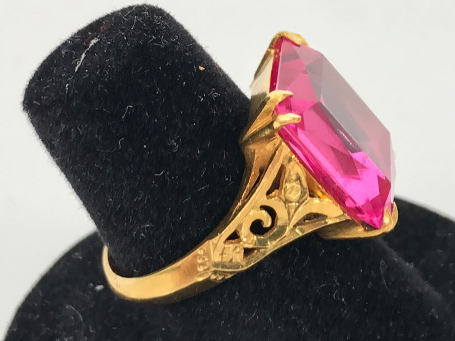 22K Yellow Gold Synthetic Pink Sapphire Ring 6.8g Ring Size 6.5 [Photo 9]