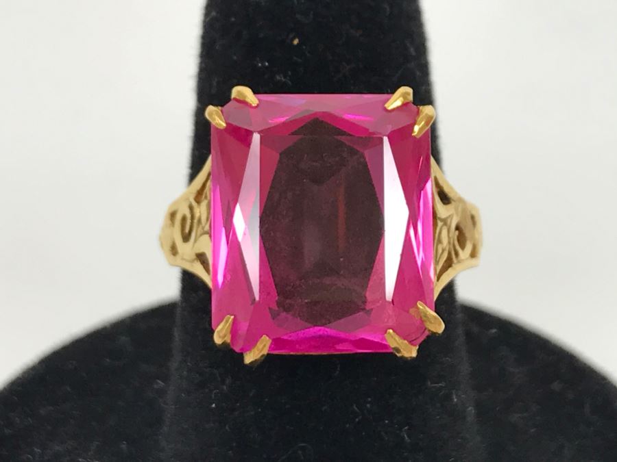 22K Yellow Gold Synthetic Pink Sapphire Ring 6.8g Ring Size 6.5 [Photo 2]