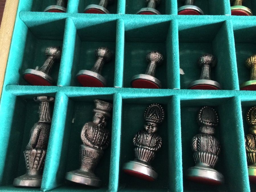 Metal Chess Set in Leather Bound Book Style Storage Case [Photo 9]