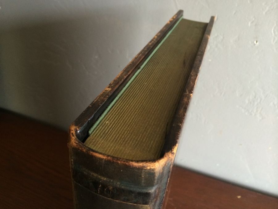 Metal Chess Set in Leather Bound Book Style Storage Case [Photo 7]