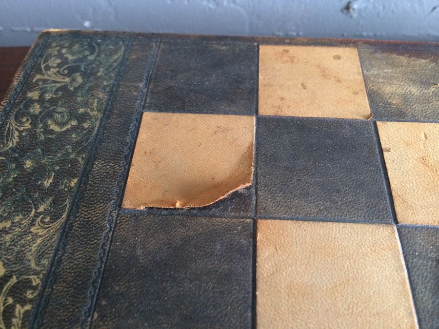 Metal Chess Set in Leather Bound Book Style Storage Case [Photo 5]