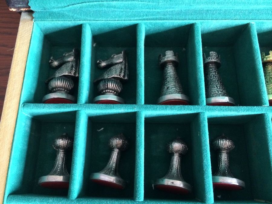 Metal Chess Set in Leather Bound Book Style Storage Case [Photo 10]