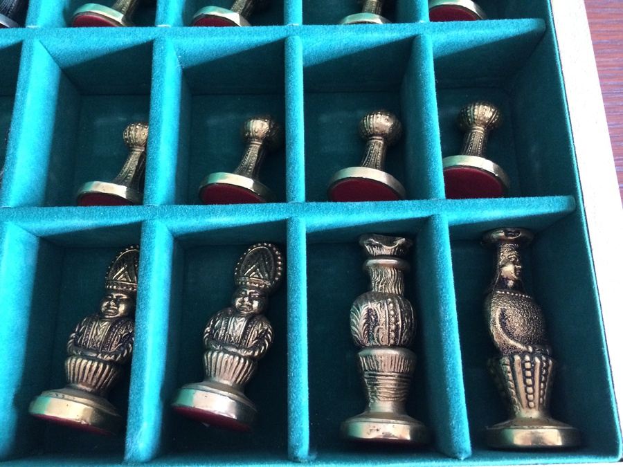 Metal Chess Set in Leather Bound Book Style Storage Case [Photo 8]
