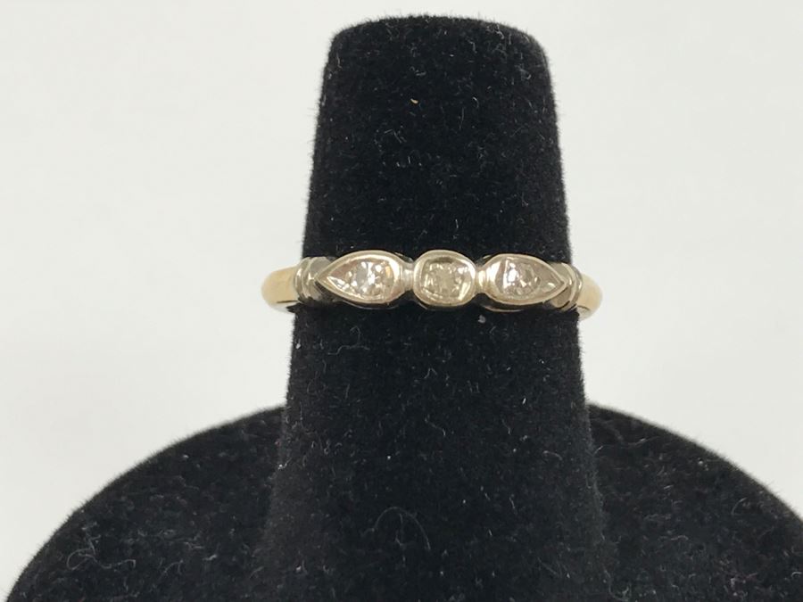Vintage 14K Yellow And White Gold Diamond Wedding Band .07CTTW 1.8g [Photo 3]