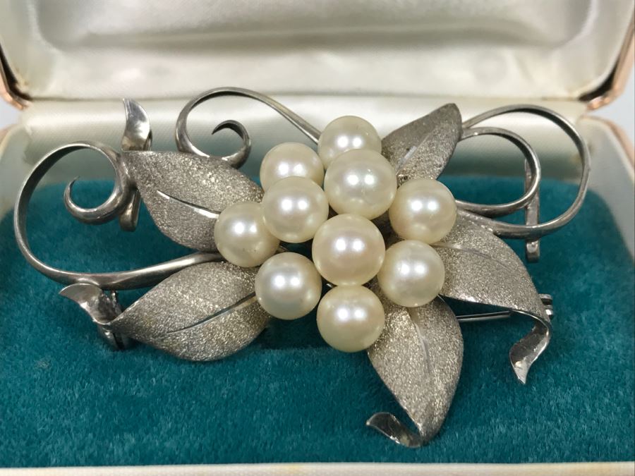 Vintage 1950s Sterling Silver Brooch Pin With Akoya Cultured Pearls 18.9g FMV $200 [Photo 3]
