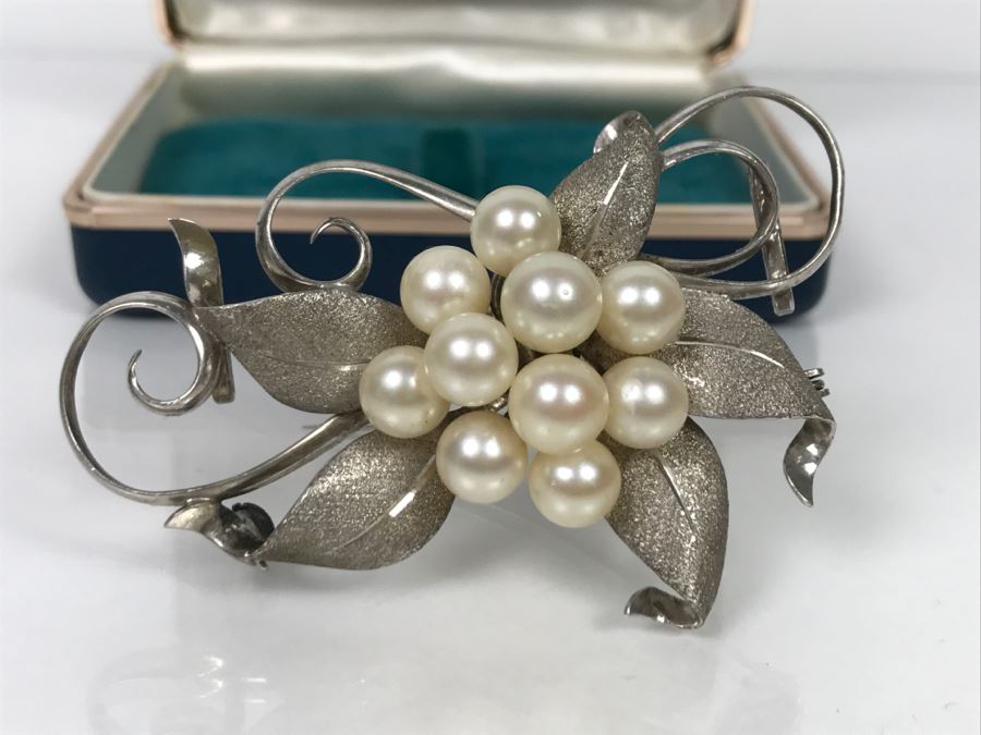 Vintage 1950s Sterling Silver Brooch Pin With Akoya Cultured Pearls 18.9g FMV $200 [Photo 4]