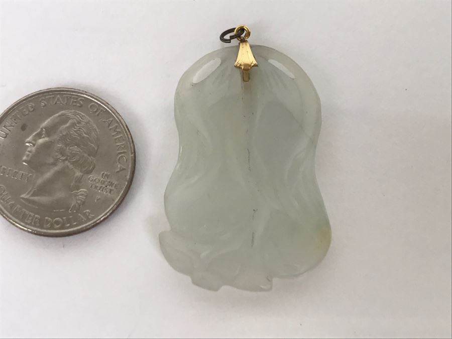 Jade Stone Pendant 9.6g [Photo 1]