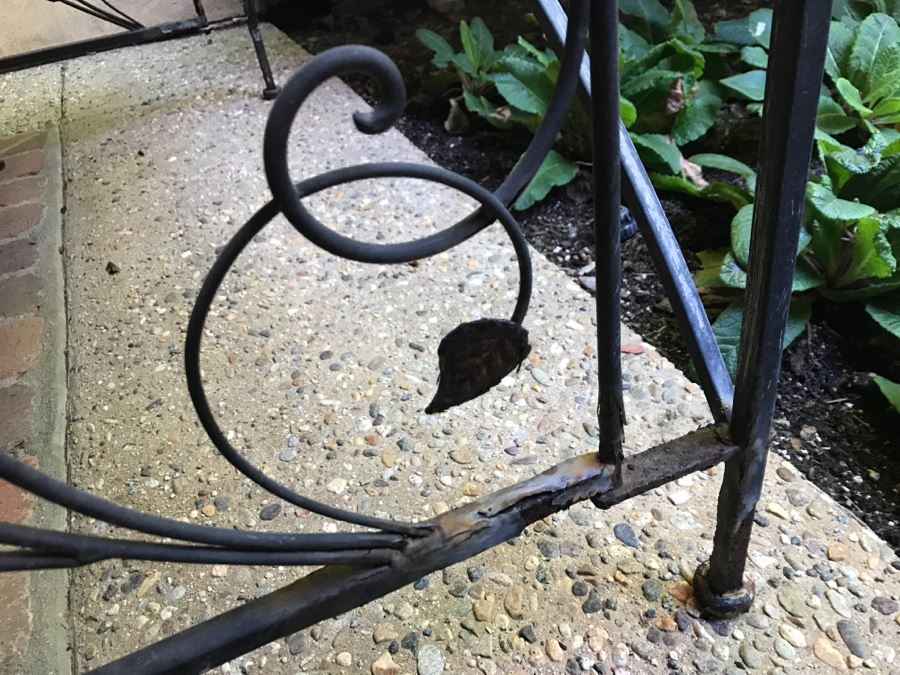 Metal Outdoor Garden Bench [Photo 7]