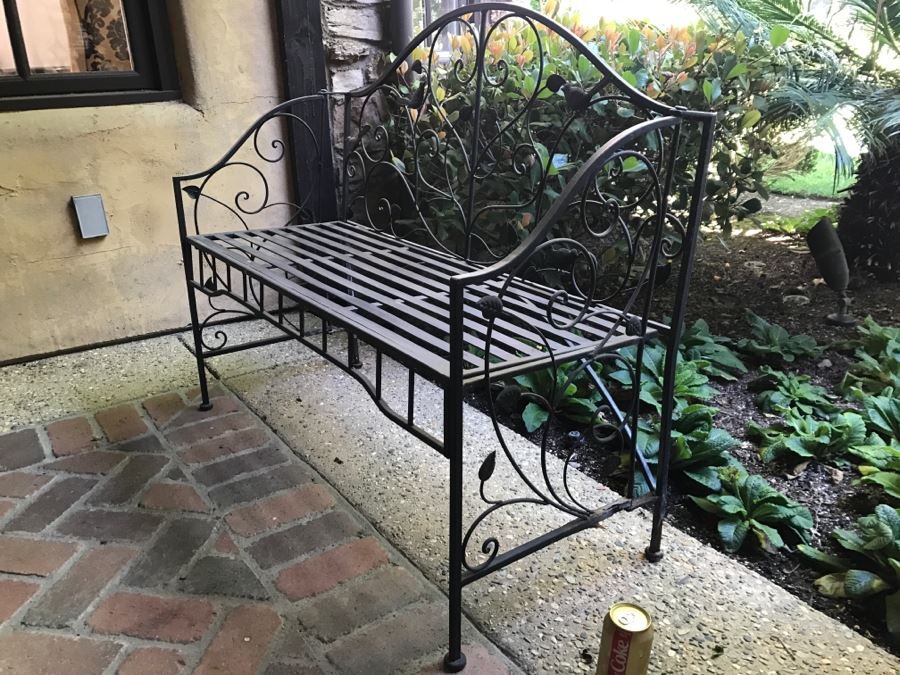 Metal Outdoor Garden Bench [Photo 4]